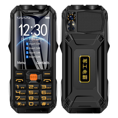 Goede prijs. Q9 Button Mobile Phone 3.5 inch 4 SIM Card 4500mAh Bluetooth zaklamp FM Radio 2G online