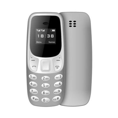 Goede prijs. Kleine 2G-telefoon met MTK6261 CPU 32MB RAM en Dual SIM Card Slots voor gemakkelijke communicatie online